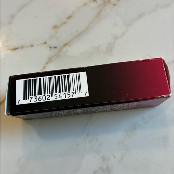 MAC You’re so Vain Lipstick in Deep pink. So pretty! Discontinued colour. - Picture 8 of 12